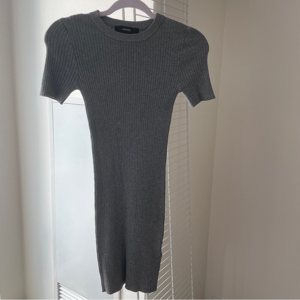 FOREVER21 NWT Grey Ribbed Bodycon Dress